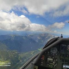 Flugwegposition um 10:43:34: Aufgenommen in der Nähe von Gemeinde Turnau, Österreich in 2534 Meter